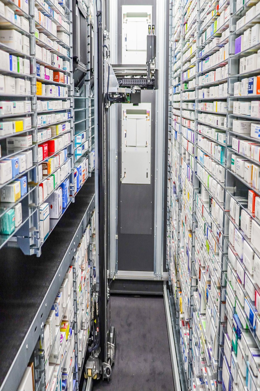 Automatisches Kommissioniersystem – schnelle Medikamentenausgabe